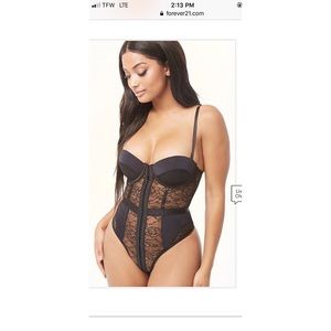 NWT sexy black lace bodysuit 💣
